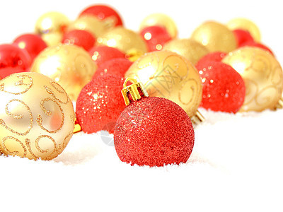 红色和金色圣诞球图片