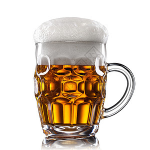 在玻璃中啤酒 孤立在白色上 贮藏啤酒 透明的 琥珀色 气泡图片