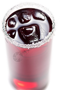 白色加冰的红鸡尾酒 清爽 杜松子酒 反射 酒吧 水果图片