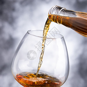 威士忌杯 瓶子 玻璃 朗姆酒 精制 苏格兰 醉 馏出物味道图片