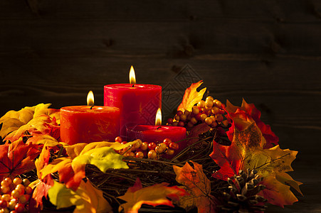 秋天蜡烛 假期 金的 浆果 装饰风格 万圣节 火焰 叶子 火图片