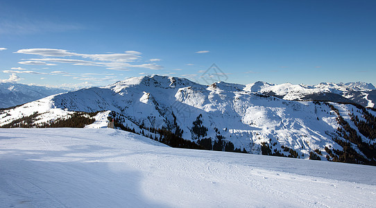 Zell am的Schmitten冬季滑雪山坡 山脉 运动图片