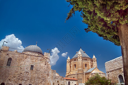 托管修道院塔 树木 钟 老的 巴勒斯坦 天主教 教会 历史图片