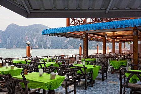 俯视海洋的Verandah餐馆 泰国 户外的 假期背景图片
