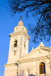 白教会Spire 塔 老的 基督教 传统的 旅游图片