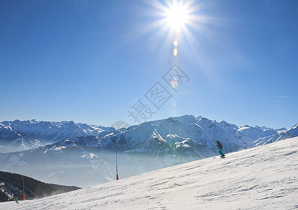 冬季奥地利阿尔卑斯山 粉末 活动 敏捷 滑雪图片