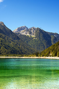 意大利弗里里 水 湖 冒险 假期 旅行 高山 山峰图片