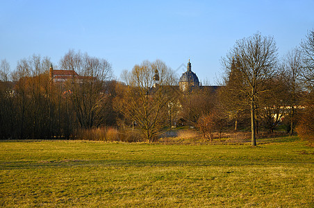 Dom Cathedral 和Frauenberg修道院的风景图片