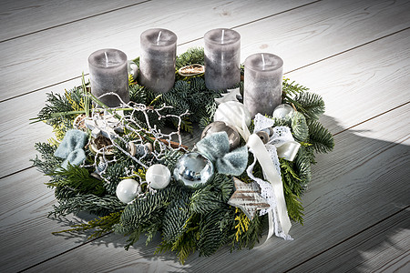 灰色蜡烛的基督复临安息日花圈 工艺 圣诞节 烛光图片