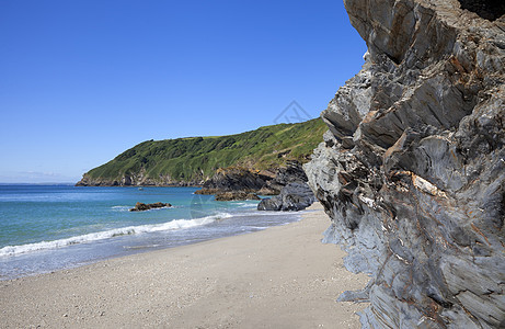 兰地湾 英格兰康沃尔 卵石 海滨 假期 水 船图片