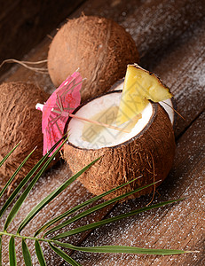 椰子饮料 叶子 菠萝 酒精 壳 自然 热带 旅行 伞图片