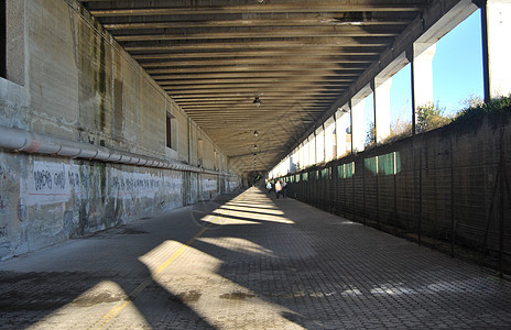 阿伦扎诺和科戈莱托之间的隧道 灯 假期 夏天图片