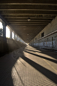 阿伦扎诺和科戈莱托之间的隧道 挖掘 基础设施 夏天图片