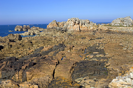 海岸上升 石头 布列塔尼 大西洋 玫瑰 沿海 风景 海景 湿的图片