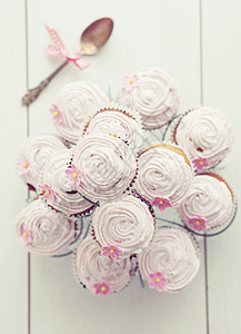 纸蛋糕 软糖 松饼 磨砂 庆典 食物 花朵 美丽的 可口图片