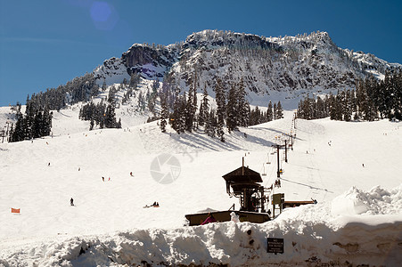 北岩层峰顶诺夸尔米 Snoqualmie 图片