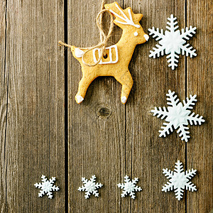 圣诞节自制的姜饼饼干 冬天 雪花 传统的 手工制作的 假期图片