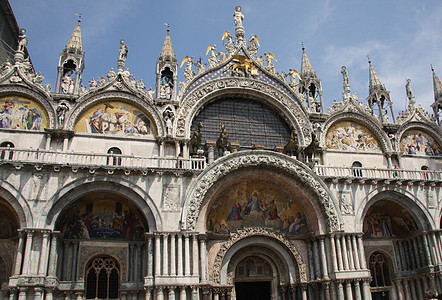 圣马克在威尼斯的巴西西里卡外表图片