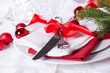浪漫的红色圣诞餐桌 庆典 餐巾 装饰风格 树 派对图片