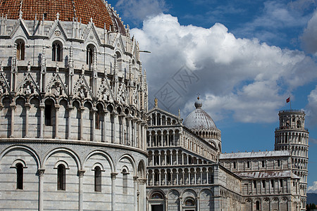 Pisa - 浸礼会 Leaning塔和米拉科利广场的Duomo 天主教 基督教图片