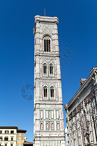 意大利佛罗伦萨Duomo广场上的贝尔塔图片
