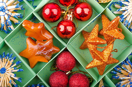 圣诞节装饰品 喜庆的 圆形的 装饰风格 玩具 传统 假期 季节性的图片