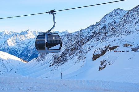 山地滑雪电梯 冬天 爬坡道 椅子 旅行 顶峰 高山 自然图片