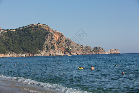 艾伦亚城堡建筑在土耳其安塔利亚克利奥帕特拉的岩石和海滩上 海景 石头图片