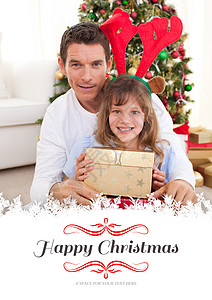 父亲和女儿带着圣诞礼物的画像综合图象 照片来自 取景 草书图片