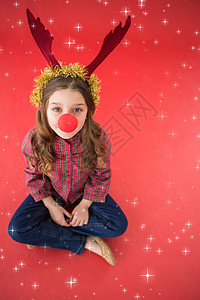穿着红鼻子的喜悦小女孩综合形象 坐着 计算机绘图 喜庆的图片