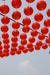 中国红灯笼装饰 幸运的 农历新年 金子 龙 文化 唐人街 传统图片