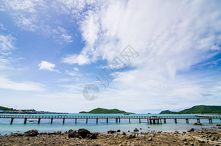 绿色岛屿和海洋自然景观 高的 树 蓝色的 泰国 地平线图片