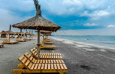 海滨 椅子 伞 日光浴床 稻草 雨伞图片