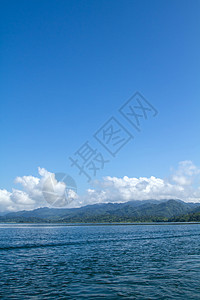 湖和山 绿色的 蓝色的 夏天 天空 河 风景优美的 公园 草图片