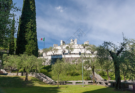 意大利加尔达湖加尔多内里维埃拉 — 2014 年 5 月 5 日 加布里埃尔·邓南遮 Gabriele d'Annunzio 维图片