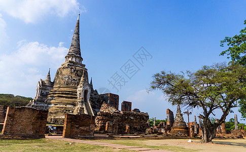 泰国有鲁因塔和建筑的泰国古城 Ruin Pagoda和Building 图片