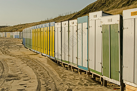 荷兰Zoutelande海滩上的海滩小屋 夏天图片