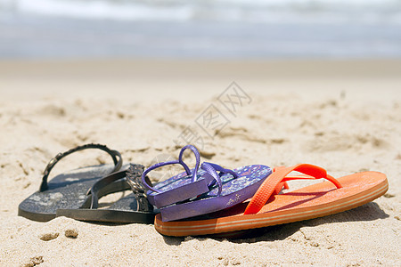 在美丽的海滩上翻滚 印地安果阿 夏天 可爱的 脚图片