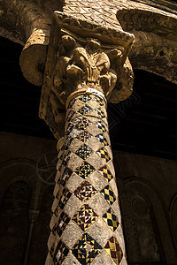 巴勒莫Monreale修道院的Cloister 庭院 西西里图片