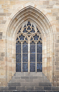 哥特窗口 砖 基督教 建筑的 窗户 蓝色的 宗教 浅褐色的背景图片