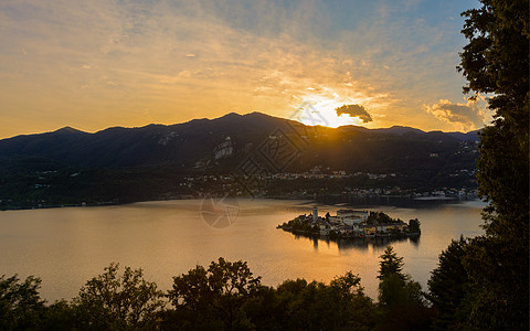 圣朱利奥岛 海岸 日落 马焦雷湖 城堡 闲暇 湖 蓝色的图片