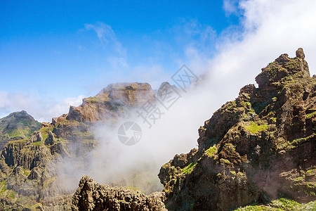 山尾渡口 - 多彩的火山山脉地貌 葡萄牙语 悬崖图片