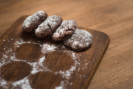 巧克力饼干 新鲜的 黑暗的 假期 食物 粉状的 刨冰 核仁巧克力饼图片
