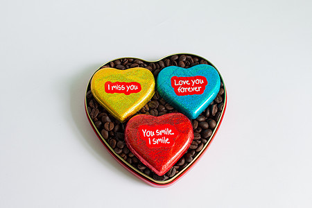 情人节巧克力包装纸 彩色巧克力心的巧克力 浪漫的 盒子图片
