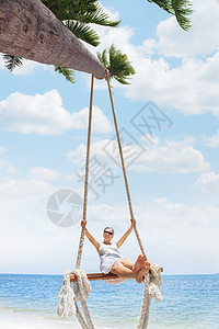 摇摆 自然 天蓝色 海 天堂 假期 休息 棕榈 女孩图片