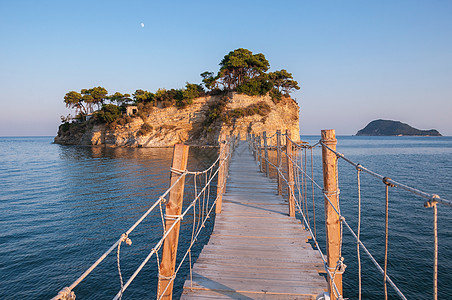 希腊Zakynthos 日落时通向卡米诺岛的桥梁 阳光 海滩图片