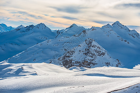 云中的蓝雪山 冒险 运动 冰川 风景 高加索 晴天 高度图片