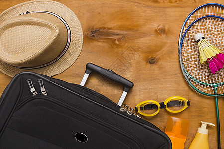 手提箱和旅行袋 棕褐色 帽子 车站 羽毛球 市场 行李 登机图片