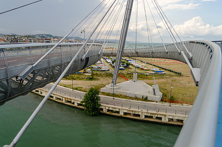 海桥 意大利佩斯卡拉的标志性里程碑 航行 海滨图片