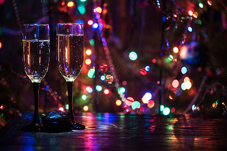 2个洗发水眼镜 饮料 周年纪念日 瓶子 圣诞节 金子 香槟酒图片